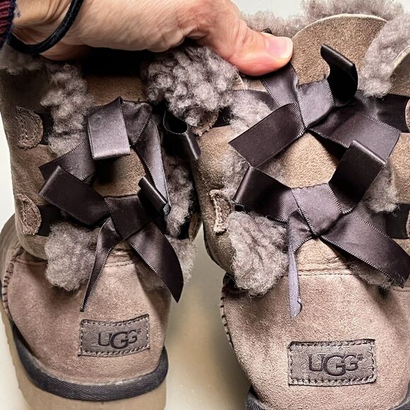 UGG Bailey Bow II Brown Suede Boots Womens 5 Slip On Sheepskin Mid-Calf Boot - Picture 12 of 12